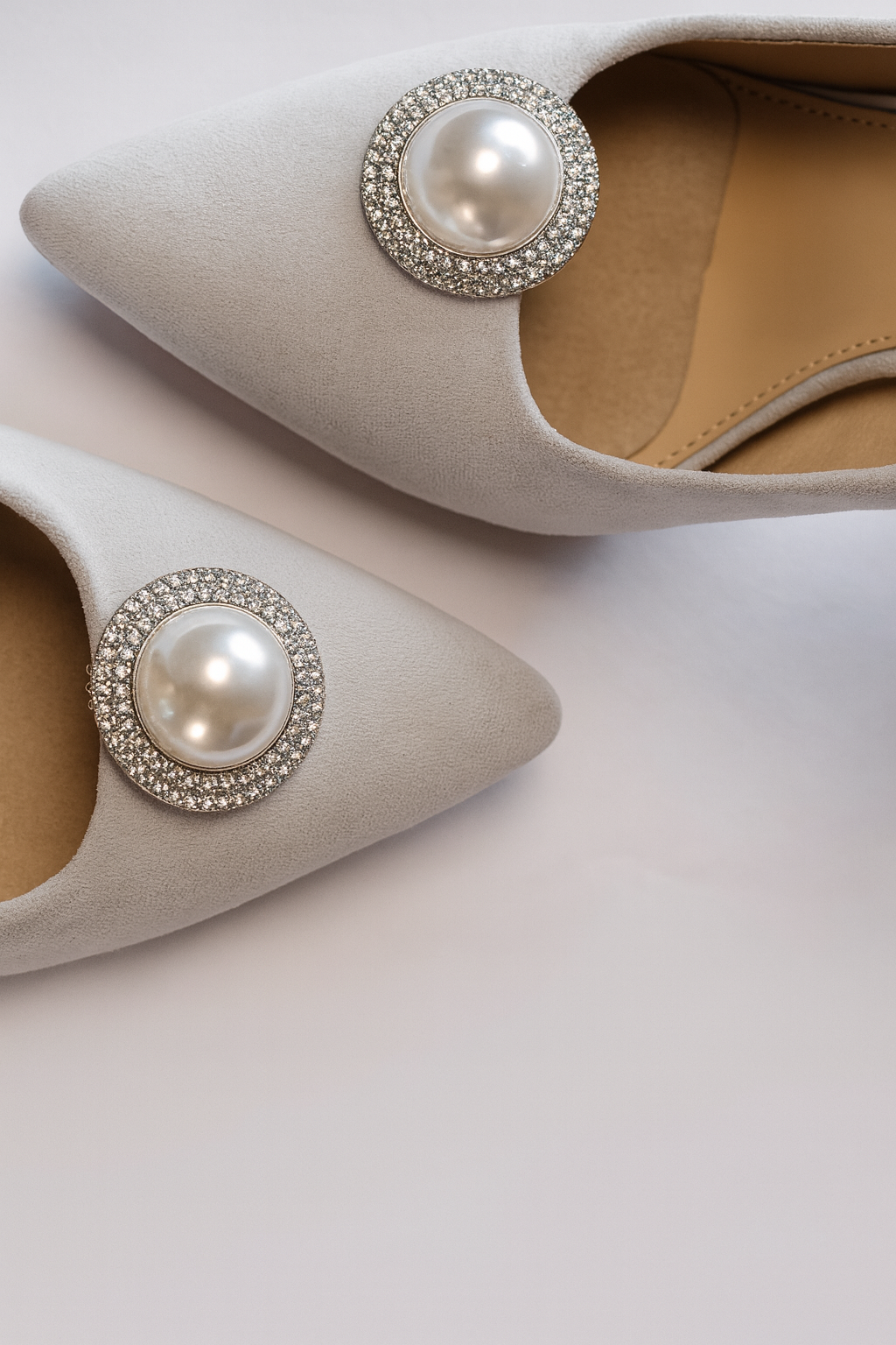 Luna Pearl Shoe Clip