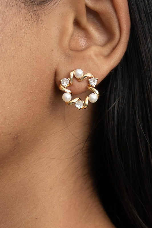 Pearl and Crystal Stud Earring