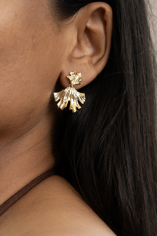 Leaf Drop Gold Earrings