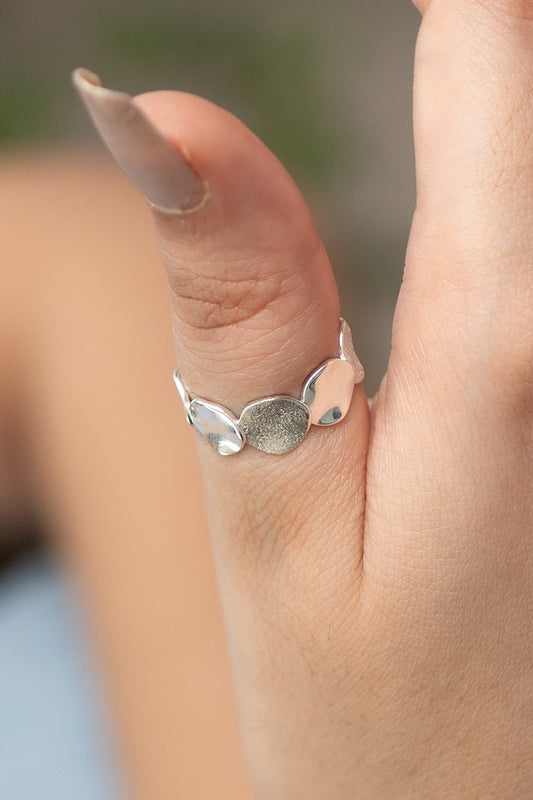 Pebble Ring