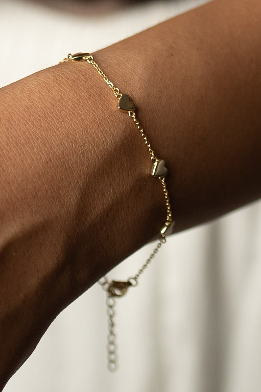 Timeless Gold Heart Bracelet