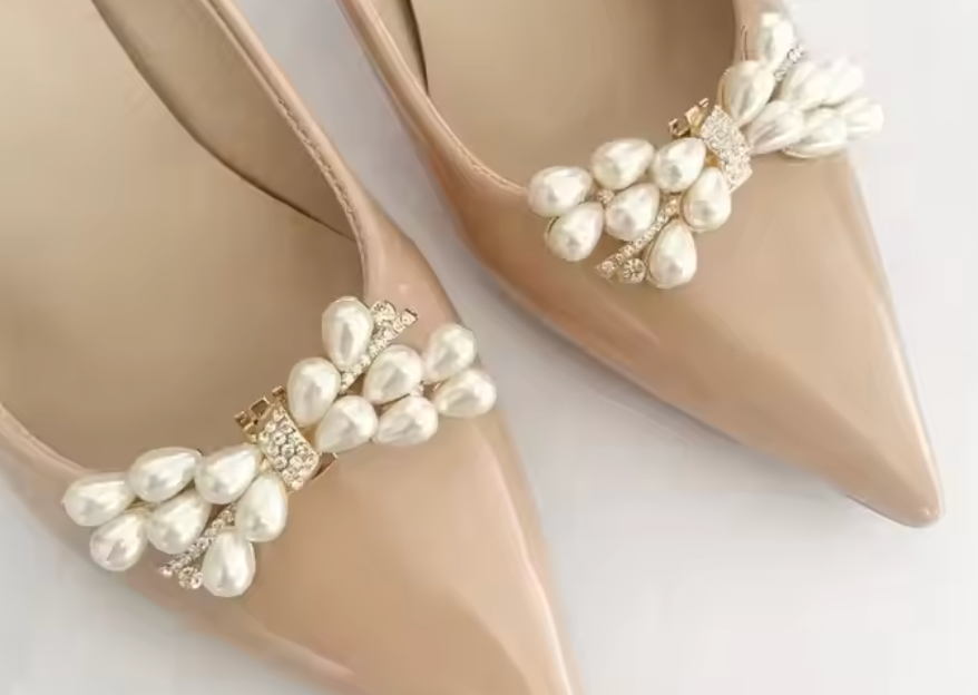 Eloura Shoe Clip