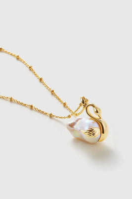 Swan Pearl Necklace